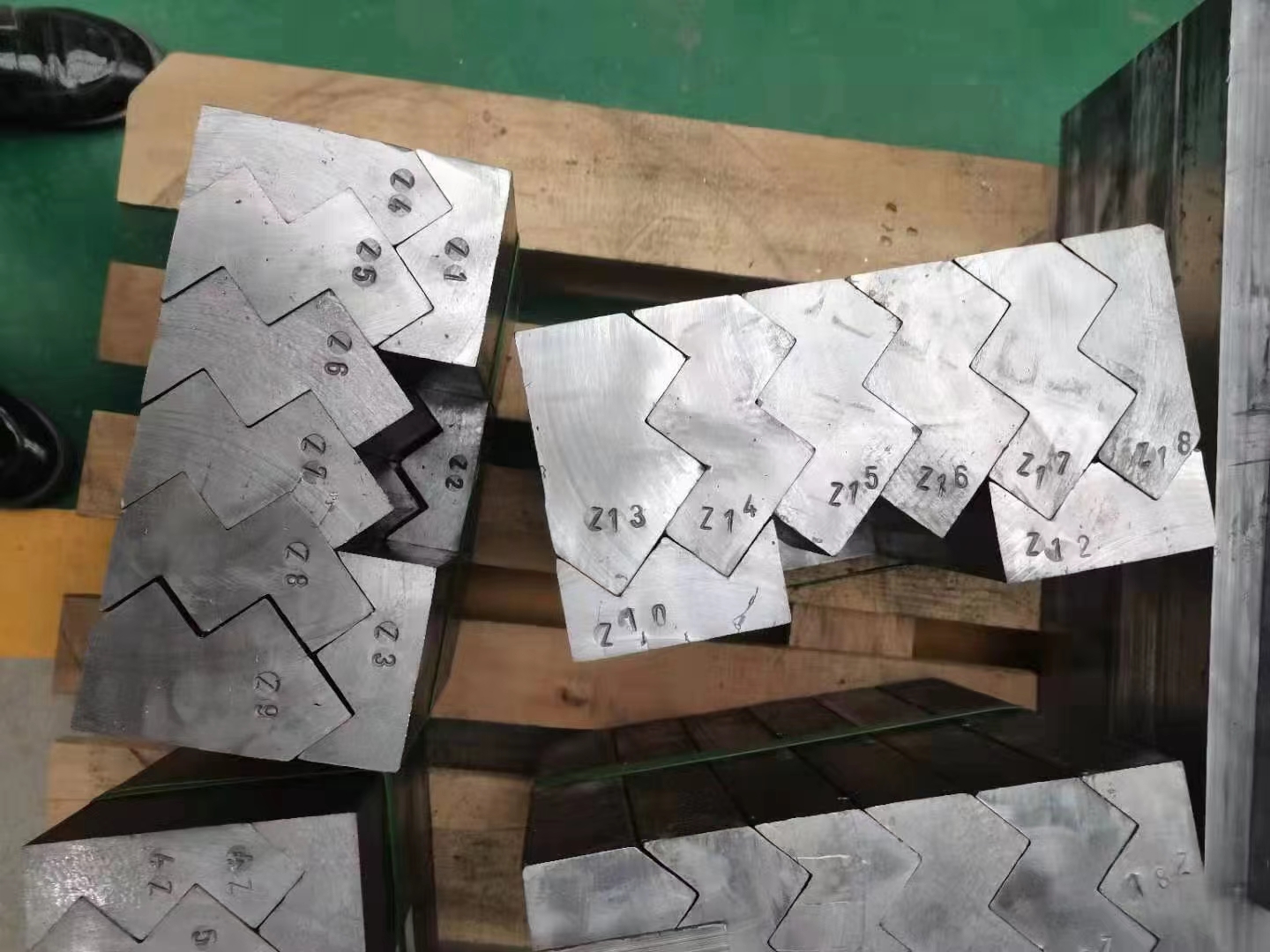 菏泽工业配重铅块